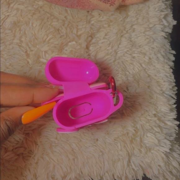 Barbie Airpod Case For Generation 1 & 2 - Picture 2 of 2